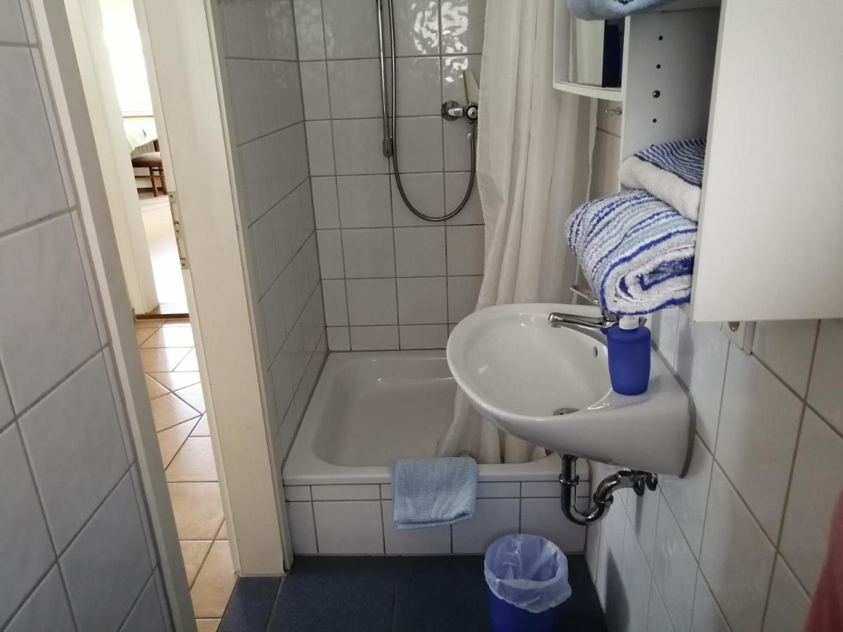 Apartment & Zimmer Familie Trescher Тюбинген Экстерьер фото